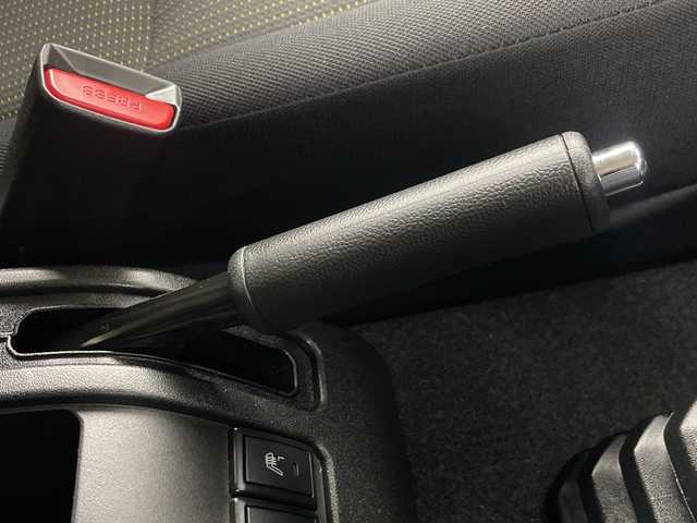 スズキ ジムニー XC 埼玉県 2023(令5)年 1.1万km キネティックイエロー/ブラックトップ2トーン 純正8インチナビ/　(Bluetooth/USB/iPod/CD/DVD/FM/AM)/フルセグテレビ/バックカメラ/ビルトインETC2.0/純正ナビ連動前後ドライブレコーダー/クルーズコントロール/衝突被害軽減ブレーキ/車線逸脱警報/シートヒーター/ヒーテッドドアミラー/オートLEDライト/純正16インチアルミホイール