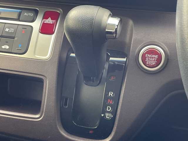 ホンダ Ｎ ＯＮＥ プレミアム Lパッケージ 岐阜県 2013(平25)年 5.5万km プレミアムホワイトパール 社外7インチメモリナビ/フルセグ/BT/DVD/純正14インチAW/LEDオートライト/フォグランプ/社外フロアマット/サイドバイザー/ブッシュスタート/アイドリングストップ/電格ミラー/ベンチシート/スマートキー/スペアキー