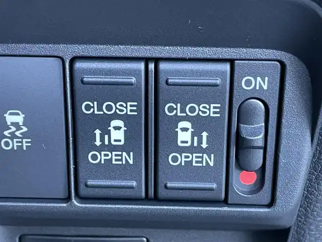 ホンダ フリード ハイブリット e:HEV AIR EX 東京都 2025(令7)年 0.1千km メテオロイドグレーメタリック 登録済未使用車　/純正9型メモリナビフルセグ/BluetoothAudio/USB/AppleCarPlay/AndroidAuto/両パワ－スライドドア　/リアサーキュレーター/ＬＥＤヘッドライト　/ホンダセンシング　/オートハイビーム　/歩行者事故低減ステアリング　/アダプティブクルーズコントロール　/パーキングセンサ-/ブラインドスポットモニター/衝突軽減ブレーキ/誤発進抑制機能/近距離衝突軽減ブレーキ/路外逸脱抑制機能/プッシュエンジンスタート/保証書＆取説/Wエアバック＆ABS