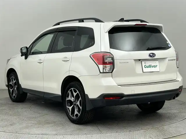 スバル フォレスター S－リミテッド スマートED 道央・札幌 2018(平30)年 7.7万km クリスタルホワイトP ・４WD/・ダイヤトーンサウンドSDナビ/　CD/DVD/SD/BT/USB/フルセグTV/・バックカメラ/・ビルトインETC2.0/・アイサイト/　衝突被害軽減ブレーキ/　レーンキープアシスト/　先行車発進お知らせ/　後退速度リミッター/　スバルリヤビークルディテクション/　全車速追従式クルーズコントロール/・アイドリングストップ/・ダウンヒルアシストコントロール/・X-MODE/・SI-DRIVE/・パドルシフト/・横滑り防止装置/・オートマチックハイビーム/・オートライト/・LEDヘッドライト/・前後フォグランプ/・ドアミラーウィンカー/・ヘッドランプウォッシャー/・ドアバイザー/・ハーフレザーシート/・D+N席シートヒーター/・ラゲッジカーゴマット/・純正１８インチAW/・プッシュスタート/・スマートキー/・スペアキー/・取/保
