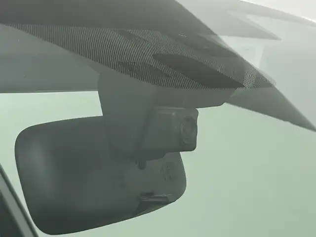 スバル フォレスター S－リミテッド スマートED 道央・札幌 2018(平30)年 7.7万km クリスタルホワイトP ・４WD/・ダイヤトーンサウンドSDナビ/　CD/DVD/SD/BT/USB/フルセグTV/・バックカメラ/・ビルトインETC2.0/・アイサイト/　衝突被害軽減ブレーキ/　レーンキープアシスト/　先行車発進お知らせ/　後退速度リミッター/　スバルリヤビークルディテクション/　全車速追従式クルーズコントロール/・アイドリングストップ/・ダウンヒルアシストコントロール/・X-MODE/・SI-DRIVE/・パドルシフト/・横滑り防止装置/・オートマチックハイビーム/・オートライト/・LEDヘッドライト/・前後フォグランプ/・ドアミラーウィンカー/・ヘッドランプウォッシャー/・ドアバイザー/・ハーフレザーシート/・D+N席シートヒーター/・ラゲッジカーゴマット/・純正１８インチAW/・プッシュスタート/・スマートキー/・スペアキー/・取/保