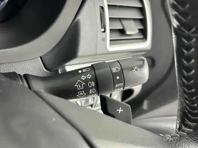 スバル フォレスター S－リミテッド スマートED 道央・札幌 2018(平30)年 7.7万km クリスタルホワイトP ・４WD/・ダイヤトーンサウンドSDナビ/　CD/DVD/SD/BT/USB/フルセグTV/・バックカメラ/・ビルトインETC2.0/・アイサイト/　衝突被害軽減ブレーキ/　レーンキープアシスト/　先行車発進お知らせ/　後退速度リミッター/　スバルリヤビークルディテクション/　全車速追従式クルーズコントロール/・アイドリングストップ/・ダウンヒルアシストコントロール/・X-MODE/・SI-DRIVE/・パドルシフト/・横滑り防止装置/・オートマチックハイビーム/・オートライト/・LEDヘッドライト/・前後フォグランプ/・ドアミラーウィンカー/・ヘッドランプウォッシャー/・ドアバイザー/・ハーフレザーシート/・D+N席シートヒーター/・ラゲッジカーゴマット/・純正１８インチAW/・プッシュスタート/・スマートキー/・スペアキー/・取/保