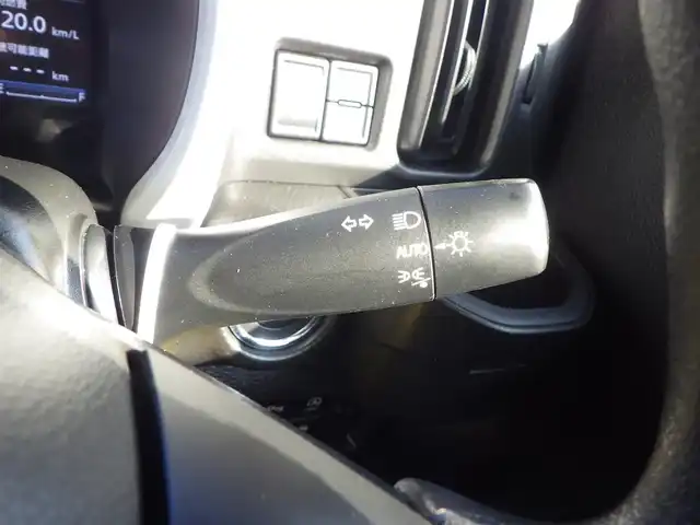 スズキ ハスラー HYBRID G 千葉県 2022(令4)年 6.2万km ピュアホワイトP スズキセーフティサポート/アイドリングストップ/社外SDナビ/ワンセグTV/【CD再生機能】/バックカメラ/前席シートヒーター/ETC/LEDヘッドライト/リアコーナーセンサー/サイド/カーテンエアバッグ/携帯リモコン