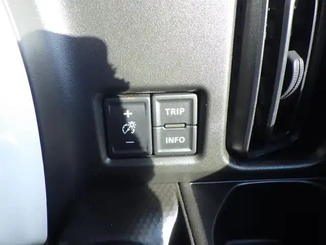 スズキ ハスラー HYBRID G 千葉県 2022(令4)年 6.2万km ピュアホワイトP スズキセーフティサポート/アイドリングストップ/社外SDナビ/ワンセグTV/【CD再生機能】/バックカメラ/前席シートヒーター/ETC/LEDヘッドライト/リアコーナーセンサー/サイド/カーテンエアバッグ/携帯リモコン