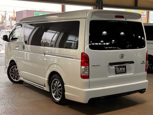 トヨタ ハイエース GL ロング 岩手県 2018(平30)年 1.7万km ホワイトパールクリスタルシャイン AIS検査済み/【2411023262】/SDナビ/フルセグ/バックカメラ/カロッツェリアモニター/アルパインフリップダウンモニター/ドラレコ/両側パワスラ/ETC/シルクブレイズマフラー/モデリスタエアロ・グリル/ケンウッドツィーター/Rスポイラー/シートカバー（社外）/カロッツェリア後部スピーカー/シルクブレイズ17インチアルミ（社外）