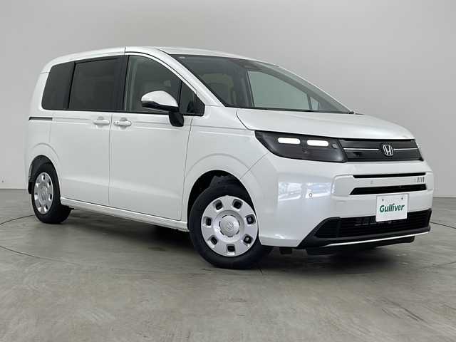 ホンダ フリード AIR 兵庫県 2024(令6)年 0.1万km未満 プラチナホワイトパール 純正ナビ/(BT/FM/AM/フルセグTV/AppleCarPlay/AndroidAuto)/オートブレーキホールド/LEDヘッドライト/後席両側パワースライドドア/後席サンシェード/レーダークルーズコントロール/衝突軽減ブレーキ（CMBS）/先行車発進お知らせ/ブラインドスポットモニター/誤発進抑制機能/後方誤発信抑制機能/保証書/取扱説明書