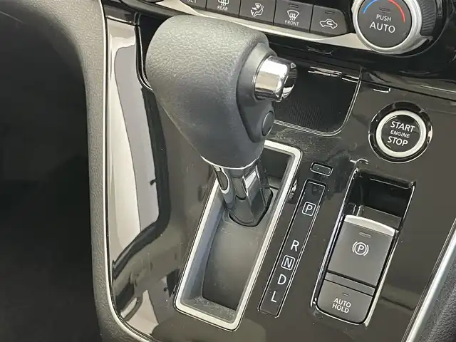 日産 セレナ ハイウェイスター 愛知県 2020(令2)年 6.4万km ダークメタルグレー 純正１０型ナビ　フルセグＴＶ　純正後席モニター　全方位カメラ　プロパイロット　セーフティパックＢ　両側パワースライドドア　パーキングアシスト　コーナーセンサー　衝突軽減　純正ドラレコ　ＥＴＣ　禁煙車