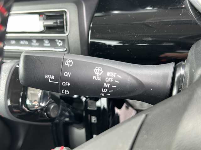 スズキ スペーシア カスタム HYBRID XS 茨城県 2020(令2)年 1.9万km ピュアホワイトパール/ブラック2トーン 社外メモリナビ【CN-E330D】/(TV・CD・BT・ラジオ再生)/両側パワースライドドア/衝突被害軽減システム/コーナーセンサー/ハーフレザーシート/シートヒーター/オートライト/LEDヘッドライト/純正アルミホイール15インチ/アイドリングストップ/純正フロアマット/横滑り防止/保証書/取扱説明書