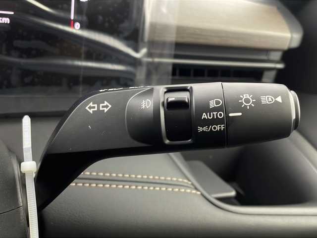 日産 セレナ ハイウェイスター V Vセレクション 栃木県 2024(令6)年 0.1万km未満 プリズムホワイト プロパイロット/・レーンアシスト/・ハンドル支援/・クリアランスソナー/・レーダークルーズコントロール/・オートホールド/・衝突軽減ブレーキ/・標識認識機能/全周囲カメラ/オートマチックハイビーム/両側パワースライドドア/デジタルインナーミラー/電子パーキング/LEDヘッドライト/本革巻ハンドル/パドルシフト/ステアリングスイッチ/プッシュスタート/アイドリングストップ/オートエアコン/電動格納ミラー/スマートキー/純正16インチアルミホイール