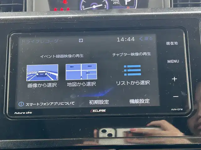 トヨタ ルーミー G－T 千葉県 2017(平29)年 6.4万km パールホワイトⅢ スマートアシストII/・衝突軽減ブレーキ/・車線逸脱警報/社外SDナビ【AVN-D7W】/・CD/DVD/MSV/Bluetooth/フルセグTV/社外後席ヘッドレストモニター【TVM-PW900】/両後パワースライドドア/クルーズコントロール/スマートキー/コーナーセンサー/社外ドライブレコーダー/ETC/アイドリングストップ/ヘッドライトレベライザー