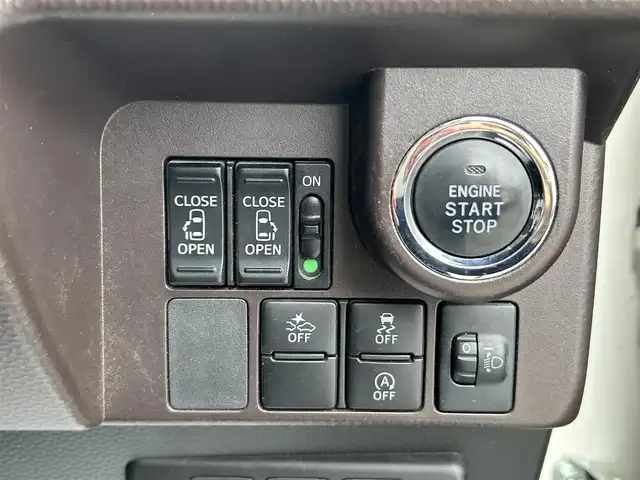 トヨタ ルーミー G－T 千葉県 2017(平29)年 6.4万km パールホワイトⅢ スマートアシストII/・衝突軽減ブレーキ/・車線逸脱警報/社外SDナビ【AVN-D7W】/・CD/DVD/MSV/Bluetooth/フルセグTV/社外後席ヘッドレストモニター【TVM-PW900】/両後パワースライドドア/クルーズコントロール/スマートキー/コーナーセンサー/社外ドライブレコーダー/ETC/アイドリングストップ/ヘッドライトレベライザー
