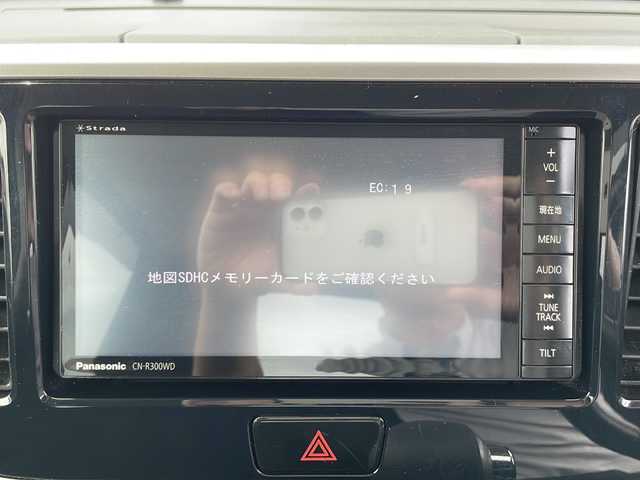 日産 デイズ ルークス HWS X Vセレ +SeftyⅡ 石川県 2015(平27)年 4.3万km ブラック 社外ナビ（CN-R300WD）/　・フルセグ・CD・DVD・USB・Bluetooth・AUX/アラウンドビューモニター/D席シートヒーター/助手席側パワースライドドア/ETC/４WD/純正１４インチAW/ドアバイザー/社外フロアマット/プッシュスタート/スマートキー/キセノンヘッドライト/フォグランプ/オートライト