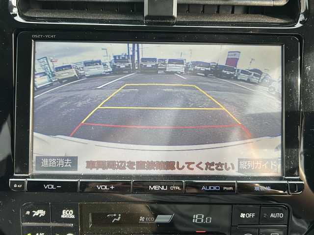 トヨタ プリウス Sセーフティプラス 岐阜県 2016(平28)年 3.6万km ホワイトパールクリスタルシャイン 純正ＳＤ9インチナビ　/フルセグＴＶ　/ビルトインＥＴＣ　/トヨタセーフティセンス　/クルーズコントロール　/スマートキー　/スペアキー　/プッシュスタート　/ＬＥＤライト　/ドアバイザー　/クリアランスソナー/パワーウィンドウ/パワーステアリング/アイドリングストップ/Buluetooth接続/横滑り防止装置/盗難防止装置/Wエアバッグ/カーテンエアバッグ　/ＡＢＳ