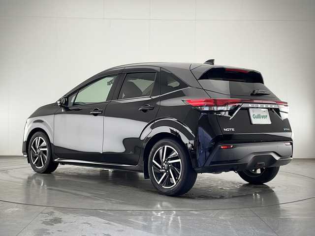 日産 ノート X 宮崎県 2021(令3)年 3.9万km スーパーブラック 禁煙車/ワンオーナー/エマージェンシーブレーキ/純正9型ディスプレイオーディオナビTV/（NissanConnectナビゲーションシステム/統合型インターフェースディスプレイ/USB/HDMI/FMAM/フルセグTV)/純正ビルトイン2.0ETC/純正ドライブレコーダー/純正セキュリティアラーム/純正LEDオートライト/純正LEDフォグ/純正16インチアルミ/純正フロアマット/プロパイロット/アラウンドビューモニター/ブラインドスポットモニター/クリアランスソナー/パーキングアシスト/スマートルームミラー/電子パーキング/オートホールド/ブラックレザーシート/ステアリングヒーター/本革巻ハンドル/オートエアコン/インテリジェントキー/プッシュエンジンスタート/スペアキー/新車時保証書/取扱い説明書