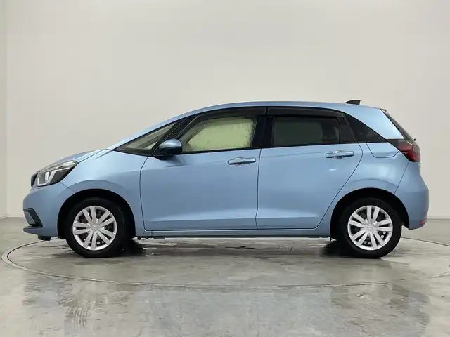 ホンダ フィット e:HEVホーム 群馬県 2020(令2)年 3.5万km ライトブルー ９型ナビ　バックカメラ　ワイヤレス充電器　ハーフレザーシート　衝突被害軽減ブレーキ　レーンアシスト　革巻きステアリング　ＬＥＤ　ＥＴＣ　アダプティブクルーズコントロール　オートマチックハイビーム　禁煙