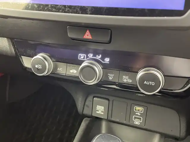 ホンダ フィット e:HEVホーム 群馬県 2020(令2)年 3.5万km ライトブルー ９型ナビ　バックカメラ　ワイヤレス充電器　ハーフレザーシート　衝突被害軽減ブレーキ　レーンアシスト　革巻きステアリング　ＬＥＤ　ＥＴＣ　アダプティブクルーズコントロール　オートマチックハイビーム　禁煙