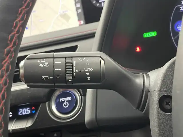 レクサス ＵＸ 250h Fスポーツ 埼玉県 2020(令2)年 5.7万km グラファイトブラックガラスフレーク サンルーフ　メーカーナビ　パノラミックビューモニター　ＢＳＭ　赤レザーシート　ビルトインＥＴＣ２．０　セーフティシステムプラス　ステアリングヒーター　メモリシート　シートヒーター　ベンチレーション