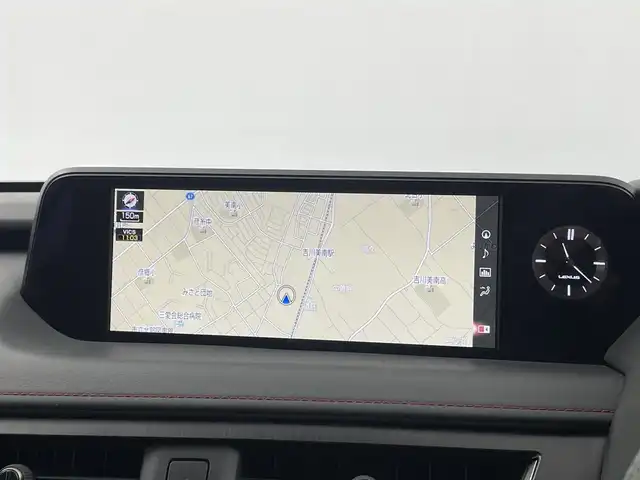 レクサス ＵＸ 250h Fスポーツ 埼玉県 2020(令2)年 5.7万km グラファイトブラックガラスフレーク サンルーフ　メーカーナビ　パノラミックビューモニター　ＢＳＭ　赤レザーシート　ビルトインＥＴＣ２．０　セーフティシステムプラス　ステアリングヒーター　メモリシート　シートヒーター　ベンチレーション