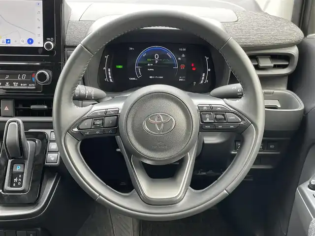 トヨタ シエンタ ハイブリッド Z 群馬県 2022(令4)年 1.4万km ダークグレー トヨタセーフティセンス/・プリクラッシュセーフティ/・レーダークルーズコントロール/・レーントレーシングアシスト/・アダプティブハイビームシステム/・ロードサインアシスト/トヨタチームメイト/・アドバンストパーク/純正8inchディスプレイオーディオ（地図機能有）/　　Bluetooth/FM/AM/USB/Miracast/    AppleCarPlay/AndroidAuto/パノラミックビューモニター（床下透過表示機能付）/両側ハンズフリーパワースライドドア/オートLEDヘッドライト/ブラインドスポットモニター/パーキングサポートブレーキ/クリアランスソナー/本革巻きステアリング/スマートキー/ビルドインETC