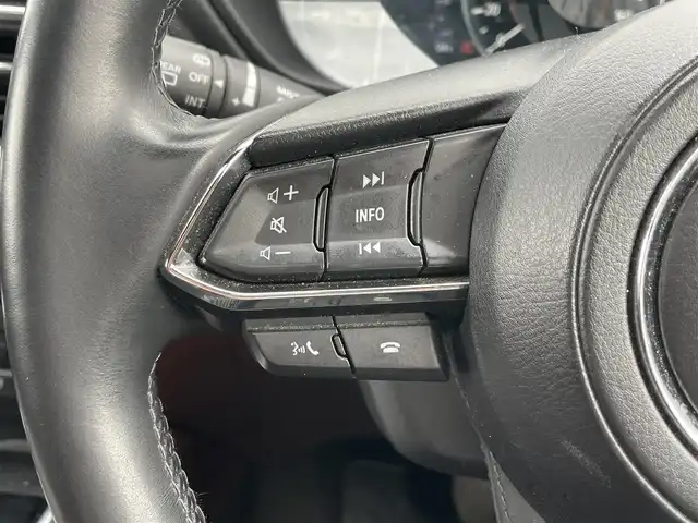 マツダ ＣＸ－８ XD エクスクルーシブモード 滋賀県 2022(令4)年 4.9万km スノーフレイクホワイトパールマイカ 純正ナビ/(Bluetooth/フルセグ)/BOSEスピーカー/サンルーフ/マルチビューカメラ/衝突軽減ブレーキ/レーダークルーズコントロール/レーンキープアシスト/標識認識/ヘッドアップディスプレイ/レザーシート/パワーシート/シートヒーター/ベンチレーション/ステアリングヒーター/LEDヘッドライト/オートハイビーム/電動リアゲート/電動パーキング/ブレーキHOLD/前後ドライブレコーダー/電動格納ミラー/USB