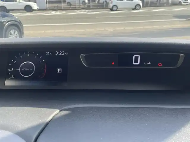 日産 セレナ X 秋田県 2016(平28)年 11.5万km ブリリアントホワイトパール (株)IDOMが運営する【じしゃロン秋田店】の自社ローン専用車両になりますこちらは現金またはオートローンご利用時の価格です。自社ローンご希望の方は別途その旨お申付け下さい/セーフティパックA/踏み間違い衝突防止アシスト/インテリジェントパーキングアシスト/アラウンドビューモニター/フロント&バックソナー/進入禁止標識検知/ステアリングスイッチ/サイド、カーテンエアバッグ/エマージェンシーブレーキ/純正SDナビ【CD/DVD/SD/Bluetooth/MUSIC STOCKER/USB/AUX/VTR/iPod/WALKMAN】/クルーズコントロール/前後ドラレコ/フルセグTV/両側パワースライドドア/ETC/LEDヘッドライト
