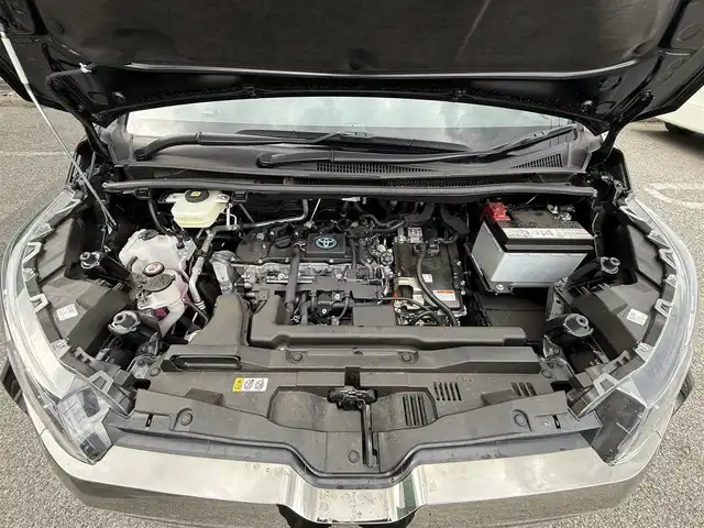 トヨタ ノア ハイブリッド S－Z 千葉県 2024(令6)年 0.8万km アティチュードブラックマイカ 純正10.5インチディスプレイオーディオ/フルセグTV/CD/DVD/BT/USB/フリップダウンモニター/パノラミックビューモニター/レーダークルーズコントロール/両側パワースライドドア/バックカメラ/ETC2.0/ハーフレザーシート/D/N席シートヒーター/トヨタセーフティセンス/オートハイビーム/オートライト/LEDヘッドライト/フォグランプ/純正17インチAW