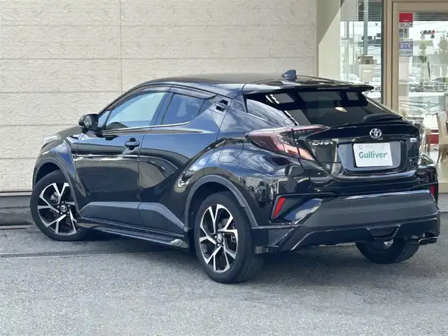 トヨタ Ｃ－ＨＲ G 兵庫県 2017(平29)年 13.5万km ブラックマイカ ワンオーナー/社外ナビ/CD/BT/USB/HDMI/フルゼグTV/バックカメラ/ETC/衝突軽減ブレーキ/クルーズコントロール/コーナーセンサー/前後コーナーセンサー/オートライト/オートハイビーム/フォグランプ/スマートキー/電動格納ミラー/純正フロアマット/純正ドアバイザー/純正18インチアルミ/取扱説明書/保証書