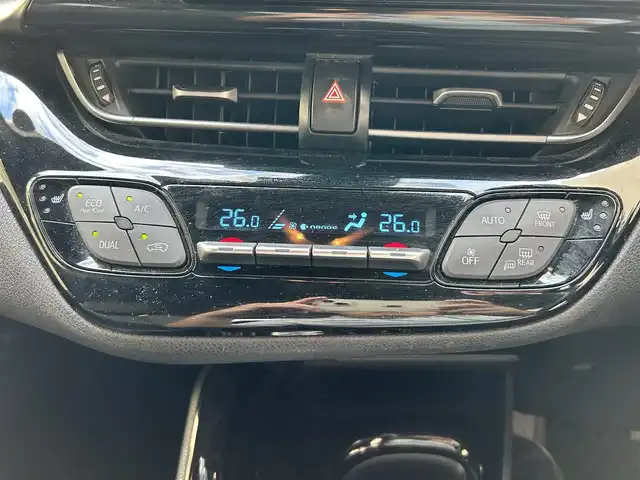 トヨタ Ｃ－ＨＲ G 兵庫県 2017(平29)年 13.5万km ブラックマイカ ワンオーナー/社外ナビ/CD/BT/USB/HDMI/フルゼグTV/バックカメラ/ETC/衝突軽減ブレーキ/クルーズコントロール/コーナーセンサー/前後コーナーセンサー/オートライト/オートハイビーム/フォグランプ/スマートキー/電動格納ミラー/純正フロアマット/純正ドアバイザー/純正18インチアルミ/取扱説明書/保証書