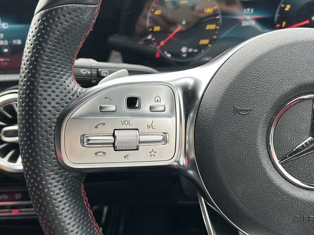 メルセデス・ベンツ ＣＬＡ２５０ Sブレイク 4MATIC AMGライン 兵庫県 2020(令2)年 3.4万km デニムブルー 4WD/登録時走行距離33415km/OP　レーダーセーフティパッケージ/【PRE-SAFE/アクティブブラインドスポット/アクティブレーンキーピング/他】/OP　アドバンスドパッケージ/【360度カメラシステム/ヘッドアップディスプレイ/アドバンスドサウンドシステム（10スピーカー）】/OP　レザーエクスクルーシブパッケージ/【ブラック/レッドツートーン革スポーツシート/アルミニウムインパネ加飾】/OP　ナビゲーションパッケージ/【ナビゲーション/フルセグTV/トラフィックサインアシスト/他】/OP　パノラミックスライディングルーフ/OP　ETC2.0/マルチビームLEDヘッドランプ/アダプティブハイビームアシストプラス/パークトロニック/アクティブパーキングアシスト/AMG18インチAW/アンビエントライト（64色）/パワーバックドア/前席シートヒーター/パワーシート/純正フロアマット/ドアバイザー/保証書/取説/スペアキー