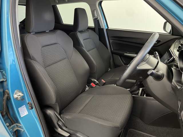 スズキ スイフト XG 岐阜県 2017(平29)年 6.7万km ネオンブルーM ALPINEナビ　/フルセグＴＶ　/シートヒーター　/ＨＤＭＩ　/プッシュスタート　/Ｄ席シートヒーター　/横滑り防止装置　/社外フロアマット　/ＡＡＣ　/パワーステアリング　/パワーウィンドウ　/電格ミラー　/Ｂｌｕｅｔｏｏｔｈ/スマートキー