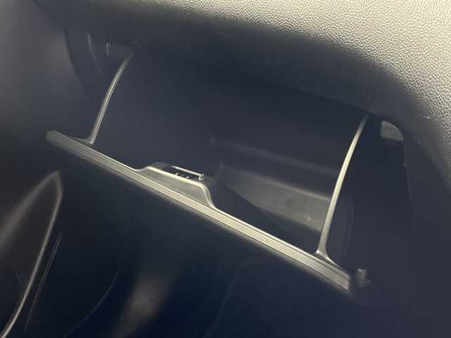 スズキ スイフト XG 岐阜県 2017(平29)年 6.7万km ネオンブルーM ALPINEナビ　/フルセグＴＶ　/シートヒーター　/ＨＤＭＩ　/プッシュスタート　/Ｄ席シートヒーター　/横滑り防止装置　/社外フロアマット　/ＡＡＣ　/パワーステアリング　/パワーウィンドウ　/電格ミラー　/Ｂｌｕｅｔｏｏｔｈ/スマートキー