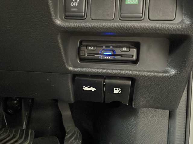 日産 エクストレイル 20X 秋田県 2014(平26)年 12.4万km ブリリアントホワイトパール 社外ナビ　CN-R300WD/・フルセグテレビ/・ＣＤ、ＤＶＤ、ＳＤ/・ＢＴ/・ＵＳＢ/・ラジオ/前席シートヒーター/４ＷＤlock切替機能/ヒルディセントコントロール/アイドリングストップ/横滑り防止装置/防水シート/電動格納ミラー/純正フロアマット/ＥＴＣ/電動格納ミラー/社外17インチＡＷ組冬タイヤ積載