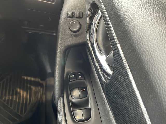 日産 エクストレイル 20X 秋田県 2014(平26)年 12.4万km ブリリアントホワイトパール 社外ナビ　CN-R300WD/・フルセグテレビ/・ＣＤ、ＤＶＤ、ＳＤ/・ＢＴ/・ＵＳＢ/・ラジオ/前席シートヒーター/４ＷＤlock切替機能/ヒルディセントコントロール/アイドリングストップ/横滑り防止装置/防水シート/電動格納ミラー/純正フロアマット/ＥＴＣ/電動格納ミラー/社外17インチＡＷ組冬タイヤ積載