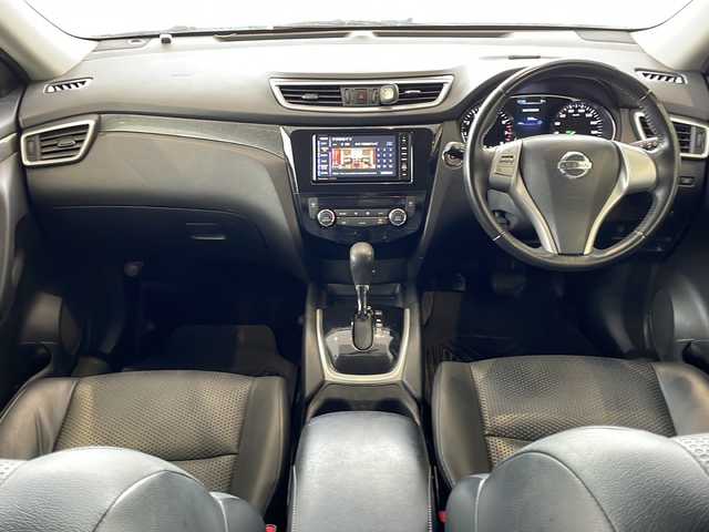 日産 エクストレイル 20X 秋田県 2014(平26)年 12.4万km ブリリアントホワイトパール 社外ナビ　CN-R300WD/・フルセグテレビ/・ＣＤ、ＤＶＤ、ＳＤ/・ＢＴ/・ＵＳＢ/・ラジオ/前席シートヒーター/４ＷＤlock切替機能/ヒルディセントコントロール/アイドリングストップ/横滑り防止装置/防水シート/電動格納ミラー/純正フロアマット/ＥＴＣ/電動格納ミラー/社外17インチＡＷ組冬タイヤ積載