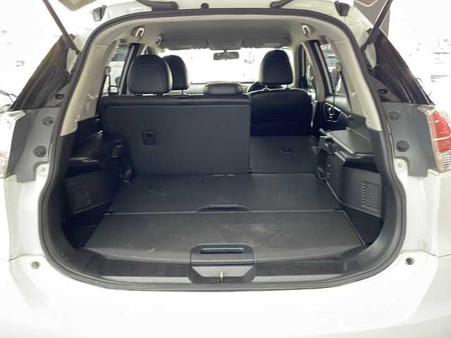 日産 エクストレイル 20X 秋田県 2014(平26)年 12.4万km ブリリアントホワイトパール 社外ナビ　CN-R300WD/・フルセグテレビ/・ＣＤ、ＤＶＤ、ＳＤ/・ＢＴ/・ＵＳＢ/・ラジオ/前席シートヒーター/４ＷＤlock切替機能/ヒルディセントコントロール/アイドリングストップ/横滑り防止装置/防水シート/電動格納ミラー/純正フロアマット/ＥＴＣ/電動格納ミラー/社外17インチＡＷ組冬タイヤ積載