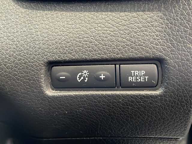 日産 エクストレイル 20X 秋田県 2014(平26)年 12.4万km ブリリアントホワイトパール 社外ナビ　CN-R300WD/・フルセグテレビ/・ＣＤ、ＤＶＤ、ＳＤ/・ＢＴ/・ＵＳＢ/・ラジオ/前席シートヒーター/４ＷＤlock切替機能/ヒルディセントコントロール/アイドリングストップ/横滑り防止装置/防水シート/電動格納ミラー/純正フロアマット/ＥＴＣ/電動格納ミラー/社外17インチＡＷ組冬タイヤ積載