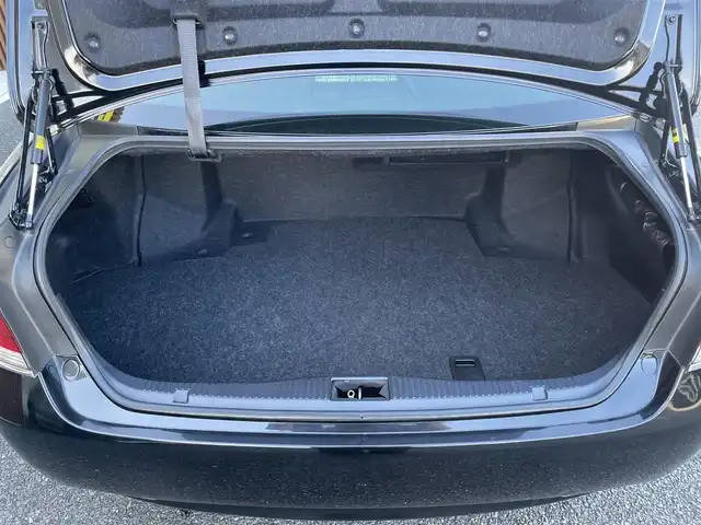 トヨタ クラウン ロイヤル ロイヤルサルーン 埼玉県 2014(平26)年 14.5万km ブラック (株)IDOMが運営する【じしゃロン川越店】の自社ローン対象車両になります。こちらは現金ご利用時の価格です。自社ローンご希望の方は別途その旨お申付け下さい。/純正HDDナビ/フルセグ/Bluetooth/CD/DVD/AM/FM/バックカメラ/クルーズコントロール/左右パワーシート/純正１６インチアルミホイール/HIDオートライト/フォグ/ビルトインETC/電動リアシェード/ステアリングリモコン/ドアバイザー/サイド＆カーテンエアバッグ/車両取扱説明書/ナビ取扱説明書