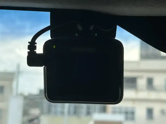 スズキ スペーシア カスタム Z ターボ 沖縄県 2017(平29)年 3.2万km フェニックスレッドパール/ブルーイッシュブラックパール (株)IDOMが運営する【じしゃロンコザ店】の自社ローン専用車両になりますこちらは現金またはオートローンご利用時の価格です。自社ローンご希望の方は別途その旨お申付け下さい/純正ナビ　/フルセグＴＶ　/Ｂｌｕｅｔｏｏｔｈ接続　/ＥＴＣ　/バックカメラ　/ドライブレコーダー/両側パワースライドドア　/衝撃軽減ブレーキ　/オートライト　/プッシュスタート　/スマートキー　/スペアキー