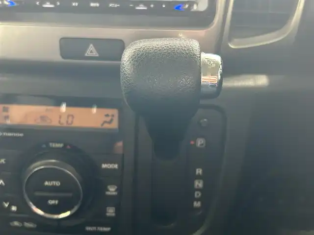 スズキ スペーシア カスタム Z ターボ 沖縄県 2017(平29)年 3.2万km フェニックスレッドパール/ブルーイッシュブラックパール (株)IDOMが運営する【じしゃロンコザ店】の自社ローン専用車両になりますこちらは現金またはオートローンご利用時の価格です。自社ローンご希望の方は別途その旨お申付け下さい/純正ナビ　/フルセグＴＶ　/Ｂｌｕｅｔｏｏｔｈ接続　/ＥＴＣ　/バックカメラ　/ドライブレコーダー/両側パワースライドドア　/衝撃軽減ブレーキ　/オートライト　/プッシュスタート　/スマートキー　/スペアキー