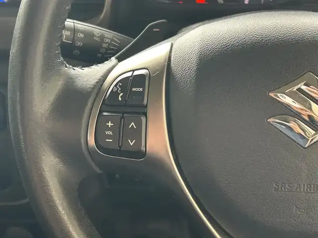 スズキ スペーシア カスタム Z ターボ 沖縄県 2017(平29)年 3.2万km フェニックスレッドパール/ブルーイッシュブラックパール (株)IDOMが運営する【じしゃロンコザ店】の自社ローン専用車両になりますこちらは現金またはオートローンご利用時の価格です。自社ローンご希望の方は別途その旨お申付け下さい/純正ナビ　/フルセグＴＶ　/Ｂｌｕｅｔｏｏｔｈ接続　/ＥＴＣ　/バックカメラ　/ドライブレコーダー/両側パワースライドドア　/衝撃軽減ブレーキ　/オートライト　/プッシュスタート　/スマートキー　/スペアキー