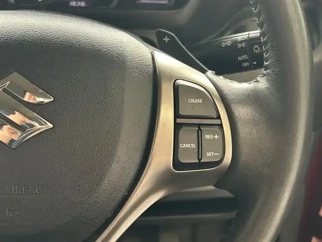 スズキ スペーシア カスタム Z ターボ 沖縄県 2017(平29)年 3.2万km フェニックスレッドパール/ブルーイッシュブラックパール (株)IDOMが運営する【じしゃロンコザ店】の自社ローン専用車両になりますこちらは現金またはオートローンご利用時の価格です。自社ローンご希望の方は別途その旨お申付け下さい/純正ナビ　/フルセグＴＶ　/Ｂｌｕｅｔｏｏｔｈ接続　/ＥＴＣ　/バックカメラ　/ドライブレコーダー/両側パワースライドドア　/衝撃軽減ブレーキ　/オートライト　/プッシュスタート　/スマートキー　/スペアキー