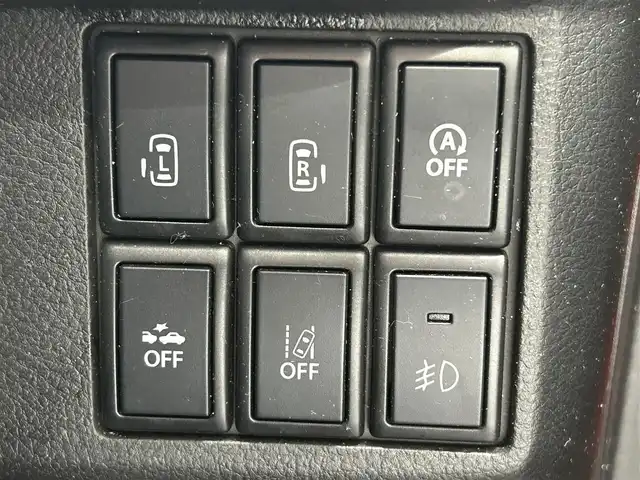 スズキ スペーシア カスタム Z ターボ 沖縄県 2017(平29)年 3.2万km フェニックスレッドパール/ブルーイッシュブラックパール (株)IDOMが運営する【じしゃロンコザ店】の自社ローン専用車両になりますこちらは現金またはオートローンご利用時の価格です。自社ローンご希望の方は別途その旨お申付け下さい/純正ナビ　/フルセグＴＶ　/Ｂｌｕｅｔｏｏｔｈ接続　/ＥＴＣ　/バックカメラ　/ドライブレコーダー/両側パワースライドドア　/衝撃軽減ブレーキ　/オートライト　/プッシュスタート　/スマートキー　/スペアキー