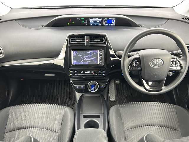 トヨタ プリウス ＰＨＶ S 宮城県 2020(令2)年 3.9万km アティチュードブラックマイカ ソーラーパネル/禁煙車/Toyota Safety Sense	/・プリクラッシュセーフティ	/・レーンディパーチャーアラート	/・オートマチックハイビーム	/・レーダークルーズコントロール	/純正ナビ/・BT.CD.DVD.AUX/ワンセグTV/バックカメラ/純正ドライブレコーダー/ビルトインETC/ステアリングスイッチ/プッシュスタート/スマートキー×2/純正エンジンスターター/純正フロアマッド/純正ドアバイザー/純正15インチホイールキャップ/三眼LEDヘッドライト/LEDフォグランプ/アイドリングストップ/横滑り防止機能/トノカバー