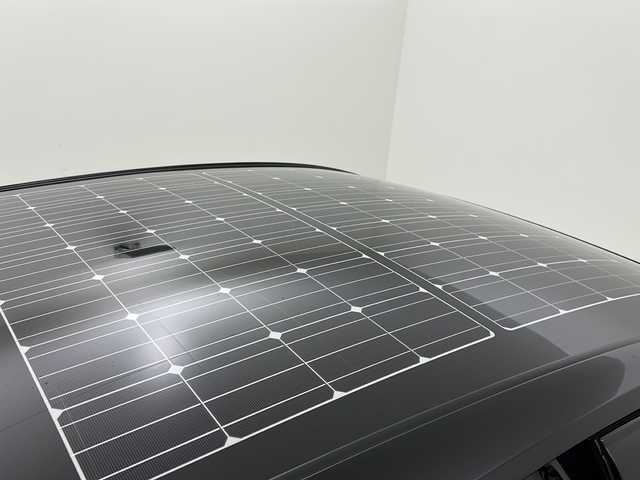 トヨタ プリウス ＰＨＶ S 宮城県 2020(令2)年 3.9万km アティチュードブラックマイカ ソーラーパネル/禁煙車/Toyota Safety Sense	/・プリクラッシュセーフティ	/・レーンディパーチャーアラート	/・オートマチックハイビーム	/・レーダークルーズコントロール	/純正ナビ/・BT.CD.DVD.AUX/ワンセグTV/バックカメラ/純正ドライブレコーダー/ビルトインETC/ステアリングスイッチ/プッシュスタート/スマートキー×2/純正エンジンスターター/純正フロアマッド/純正ドアバイザー/純正15インチホイールキャップ/三眼LEDヘッドライト/LEDフォグランプ/アイドリングストップ/横滑り防止機能/トノカバー