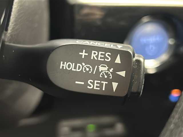 トヨタ プリウス ＰＨＶ S 宮城県 2020(令2)年 3.9万km アティチュードブラックマイカ ソーラーパネル/禁煙車/Toyota Safety Sense	/・プリクラッシュセーフティ	/・レーンディパーチャーアラート	/・オートマチックハイビーム	/・レーダークルーズコントロール	/純正ナビ/・BT.CD.DVD.AUX/ワンセグTV/バックカメラ/純正ドライブレコーダー/ビルトインETC/ステアリングスイッチ/プッシュスタート/スマートキー×2/純正エンジンスターター/純正フロアマッド/純正ドアバイザー/純正15インチホイールキャップ/三眼LEDヘッドライト/LEDフォグランプ/アイドリングストップ/横滑り防止機能/トノカバー