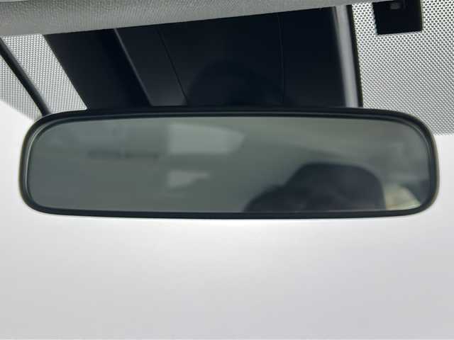 トヨタ プリウス ＰＨＶ S 宮城県 2020(令2)年 3.9万km アティチュードブラックマイカ ソーラーパネル/禁煙車/Toyota Safety Sense	/・プリクラッシュセーフティ	/・レーンディパーチャーアラート	/・オートマチックハイビーム	/・レーダークルーズコントロール	/純正ナビ/・BT.CD.DVD.AUX/ワンセグTV/バックカメラ/純正ドライブレコーダー/ビルトインETC/ステアリングスイッチ/プッシュスタート/スマートキー×2/純正エンジンスターター/純正フロアマッド/純正ドアバイザー/純正15インチホイールキャップ/三眼LEDヘッドライト/LEDフォグランプ/アイドリングストップ/横滑り防止機能/トノカバー