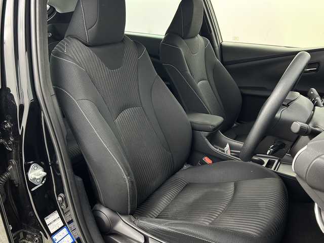トヨタ プリウス ＰＨＶ S 宮城県 2020(令2)年 3.9万km アティチュードブラックマイカ ソーラーパネル/禁煙車/Toyota Safety Sense	/・プリクラッシュセーフティ	/・レーンディパーチャーアラート	/・オートマチックハイビーム	/・レーダークルーズコントロール	/純正ナビ/・BT.CD.DVD.AUX/ワンセグTV/バックカメラ/純正ドライブレコーダー/ビルトインETC/ステアリングスイッチ/プッシュスタート/スマートキー×2/純正エンジンスターター/純正フロアマッド/純正ドアバイザー/純正15インチホイールキャップ/三眼LEDヘッドライト/LEDフォグランプ/アイドリングストップ/横滑り防止機能/トノカバー