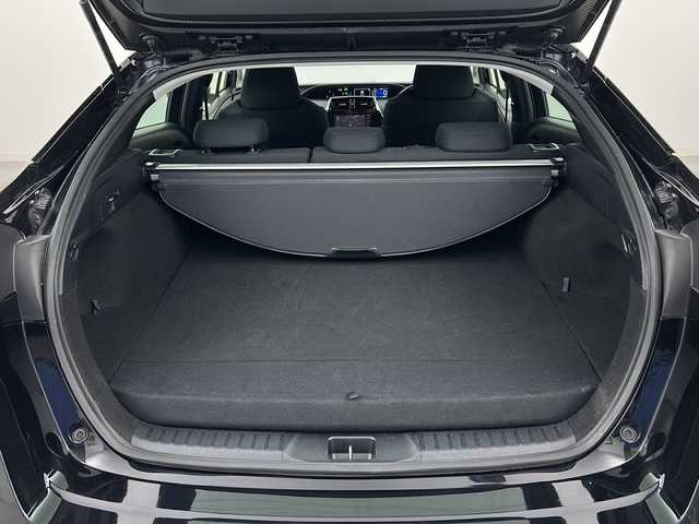 トヨタ プリウス ＰＨＶ S 宮城県 2020(令2)年 3.9万km アティチュードブラックマイカ ソーラーパネル/禁煙車/Toyota Safety Sense	/・プリクラッシュセーフティ	/・レーンディパーチャーアラート	/・オートマチックハイビーム	/・レーダークルーズコントロール	/純正ナビ/・BT.CD.DVD.AUX/ワンセグTV/バックカメラ/純正ドライブレコーダー/ビルトインETC/ステアリングスイッチ/プッシュスタート/スマートキー×2/純正エンジンスターター/純正フロアマッド/純正ドアバイザー/純正15インチホイールキャップ/三眼LEDヘッドライト/LEDフォグランプ/アイドリングストップ/横滑り防止機能/トノカバー