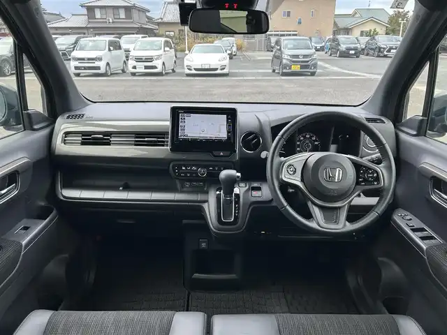 ホンダ Ｎ ＷＧＮ Lターボ ホンダセンシング 熊本県 2021(令3)年 2万km ミッドナイトブルービームM 純正ナビ/・AM/FM/CD/SD/iPod/AUX/BT/・フルセグTV/バックカメラ/ホンダセンシング/・先行車発進お知らせ機能/・路外逸脱抑制システム/・レーンキープアシスト/・標識認識機能/・衝突軽減ブレーキ/・衝突被害軽減システム/・アダプティブクルーズコントロール/・パーキングセンサーシステム/後方コーナーセンサー/革巻きステアリング/・ステアリングリモコン/・パドルシフト/ハーフレザーシート/・D席シートヒーター/オートライト/・LEDライト/・フォグランプ/・ヘッドライトレベライザー/電動格納ミラー/・ウィンカーミラー/ETC/前方ドライブレコーダー/電動サイドブレーキ/・ホールドボタン/純正アルミホイール/純正フロアマット/スマートキー