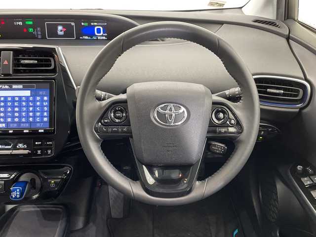 トヨタ プリウス Sツーリングセレクション 栃木県 2019(令1)年 3.6万km ホワイトパールクリスタルシャイン 純正9インチナビ/（CD/DVD/Bluetooth/フルセグTV）/バックカメラ/トヨタセーフティセンス/前後クリアランスソナー/デジタルインナーミラー（ドラレコ機能付き）/LEDヘッドライト/LEDフォグ/LEDデイライト/オートライト/オートマチックハイビーム/TRDエアロ（F/S/R）/TRDフロントガーニッシュ/黒レザーシート/シートヒーター/本革ステアリング/ステアリングスイッチ/電動格納ミラー/純正アルミホイール/純正フロアマット